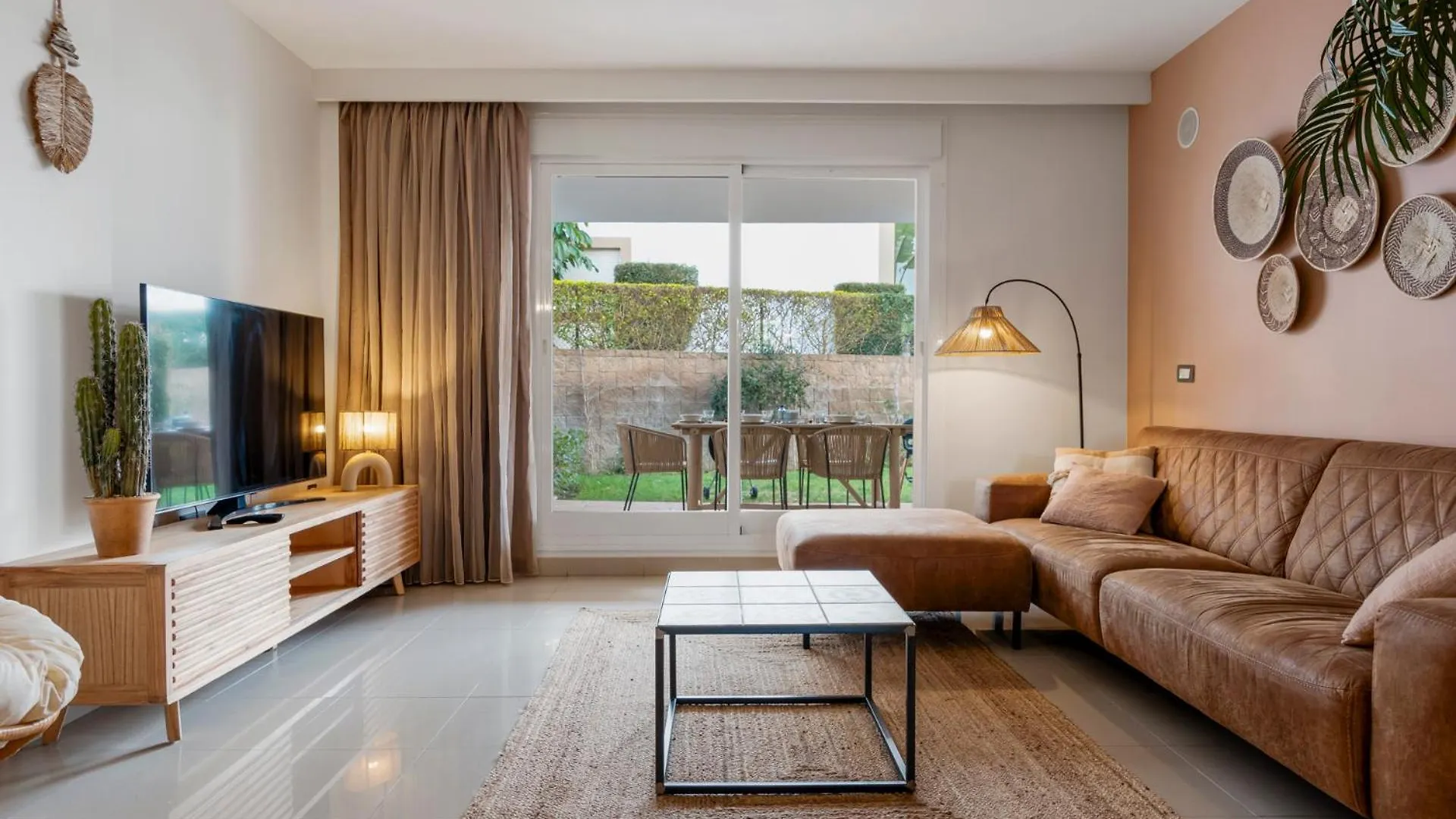Casa Livia Met Aupingbedden Apartment Estepona